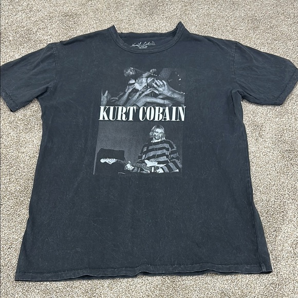 Oversized Kurt Cobain Tee - Picture 1 of 3
